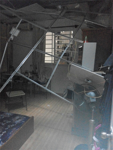 Người dân khiếp sợ vì Richmond City của Hưng Thịnh thi công thiếu an toàn - Hình 2 Nguoi dan khiep so vi Richmond City cua Hung Thinh thi cong thieu an toan-Hinh-2