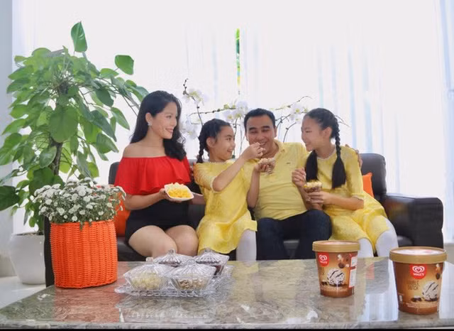 Chiem nguong biet thu sau tu sua cua MC Quyen Linh va vo dai gia