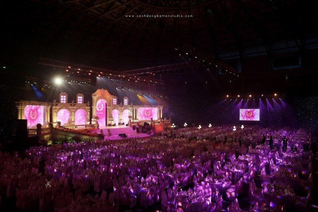 Lộ diện đại gia đứng sau đám cưới 'siêu khủng', mời cả dàn sao Việt hát mừng - Hình 2 Lo dien dai gia dung sau dam cuoi 'sieu khung', moi ca dan sao Viet hat mung-Hinh-2