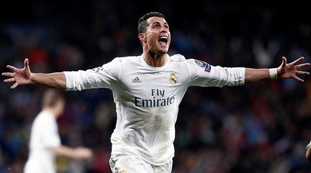 Cristiano Ronaldo có hơn 47 triệu USD từ quảng cáo. Cristiano Ronaldo có hơn 47 triệu USD từ quảng cáo.