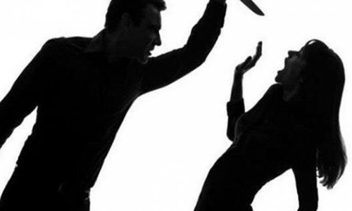 Vẫn còn yêu, chồng nổi cơn cuồng ghen giết luôn cả vợ Van con yeu, chong noi con cuong ghen giet luon ca vo