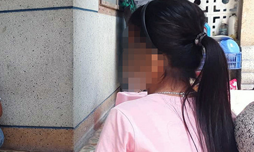 Điều tra nghi án bé gái 12 tuổi bị hàng xóm hiếp dâm Dieu tra nghi an be gai 12 tuoi bi hang xom hiep dam