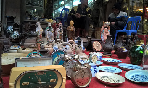 Những món đồ có tuổi đời vài chục năm... Ảnh: HP Những món đồ có tuổi đời vài chục năm... Ảnh: HP