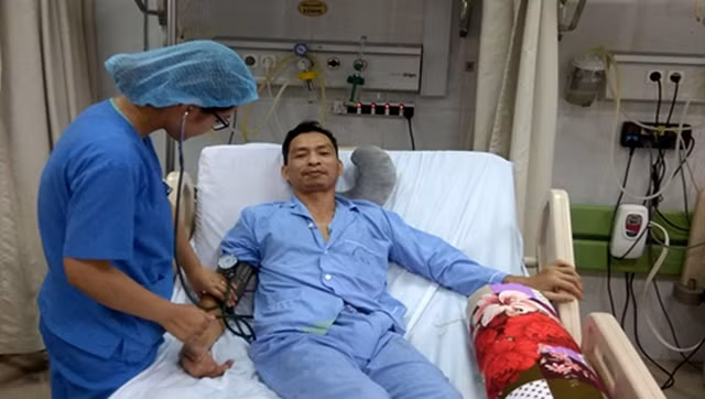 Thầy Trung được điều trị tại Khoa Cấp cứu và Hồi sức tích cực.