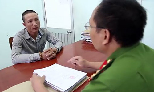 Dương Quang Hợp tại cơ quan điều tra. Dương Quang Hợp tại cơ quan điều tra.