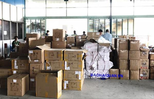 Kinh hoàng hàng nghìn hộp thuốc kích dục “quá đát” suýt vào TP HCM Kinh hoang hang nghin hop thuoc kich duc “qua dat” suyt vao TP HCM