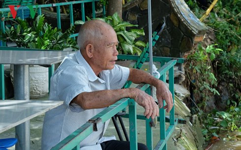 Sông Đồng Nai sạt lở, đất đai bị “gặm” hàng chục mét Song Dong Nai sat lo, dat dai bi “gam” hang chuc met