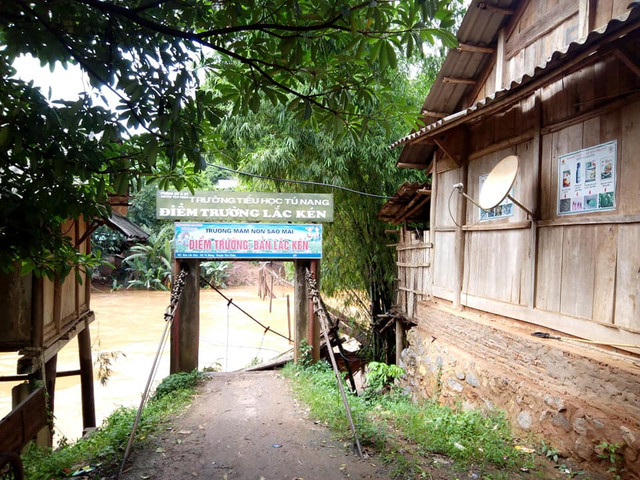 Mưa lũ “khủng khiếp”: 4 người chết, hàng nghìn ngôi nhà đổ sập, hư hại - Hình 2 Mua lu “khung khiep”: 4 nguoi chet, hang nghin ngoi nha do sap, hu hai-Hinh-2