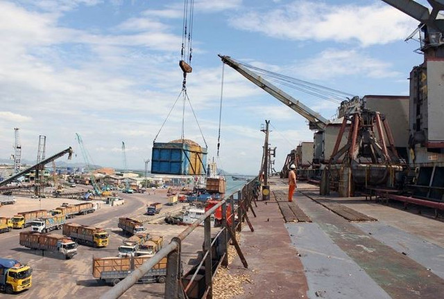 Cổ phần hóa Cảng Quy Nhơn: UBND tỉnh Bình Định mắc sai phạm gì? Co phan hoa Cang Quy Nhon: UBND tinh Binh Dinh mac sai pham gi?