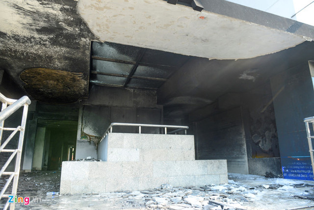 Hiện trường vụ cháy chung cư Carina, quận 8 (TP.HCM). Ảnh: Lê Quân. Hiện trường vụ cháy chung cư Carina, quận 8 (TP.HCM). Ảnh: Lê Quân.