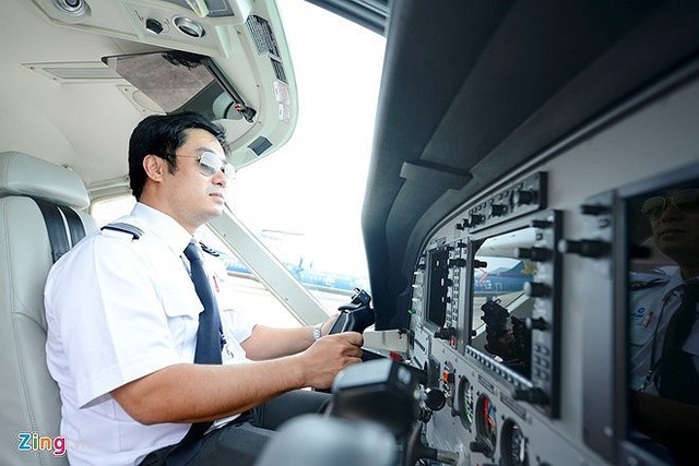 Phi công Vietnam Airlines cho rằng họ nhận mức lương thấp hơn mặt bằng chung. Ảnh: Anh Tuấn. Phi công Vietnam Airlines cho rằng họ nhận mức lương thấp hơn mặt bằng chung. Ảnh: Anh Tuấn.