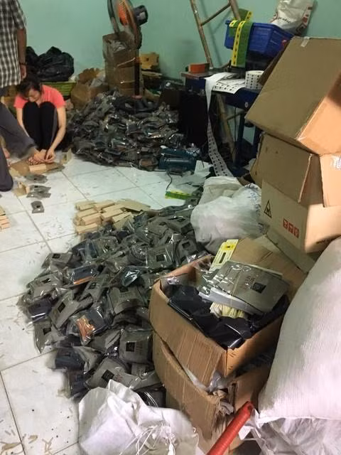 Công an thu giữ khoảng 20 tấn hàng phụ tùng xe gắn máy các loại giả nhãn mác của thương hiệu Thái Lan