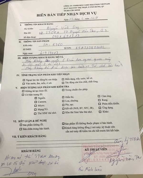 Biên bản tiếp nhận dịch vụ có nội dung từ chối bảo hành vì "mất 2 ốc vít". Biên bản tiếp nhận dịch vụ có nội dung từ chối bảo hành vì "mất 2 ốc vít".