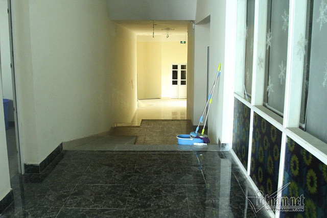 Canh kho tin trong nha hat tram ty o ngoai thanh Ha Noi-Hinh-13