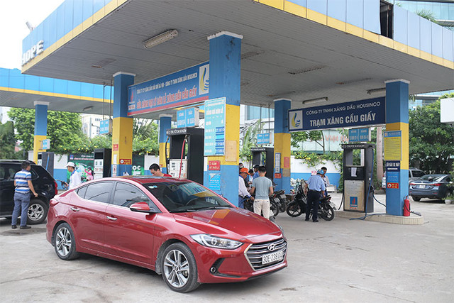 Hyundai Accent giá 425 triệu “uống” 4,53 lít xăng/100km Hyundai Accent gia 425 trieu “uong” 4,53 lit xang/100km
