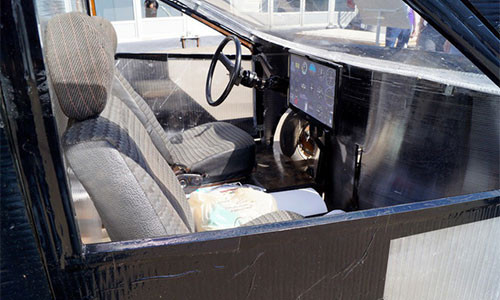 Dân chơi Nga chi 350 tỷ tự chế ôtô lai máy bay - Hình 3 Dan choi Nga chi 350 ty tu che oto lai may bay-Hinh-3