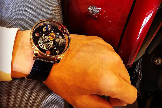 Minh Nhựa tậu Harley-Davidson 883 cafe racer giá 469 triệu đồng - Hình 2 Minh Nhua tau Harley-Davidson 883 cafe racer gia 469 trieu dong-Hinh-2