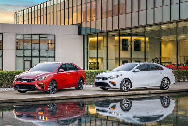 Mới đây, hãng xe Hàn Quốc đã tiết lộ mẫu sedan Kia Cerato 2018 mới cho thị trường Australia (Úc) với thiết kế và tính năng giống phiên bản giới thiệu đầu tiên ở thị trường Mỹ vào hồi đầu năm nay. Mới đây, hãng xe Hàn Quốc đã tiết lộ mẫu sedan Kia Cerato 2018 mới cho thị trường Australia (Úc) với thiết kế và tính năng giống phiên bản giới thiệu đầu tiên ở thị trường Mỹ vào hồi đầu năm nay.