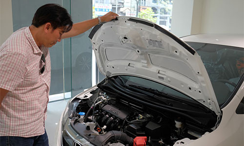 Chọn thời điểm vàng để mua ôtô tại Việt Nam? Chon thoi diem vang de mua oto tai Viet Nam?