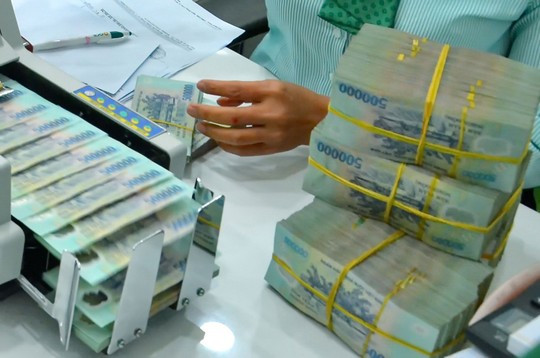 Lãi suất liên ngân hàng hạ nhiệt, lãi suất huy động vẫn cao Lai suat lien ngan hang ha nhiet, lai suat huy dong van cao