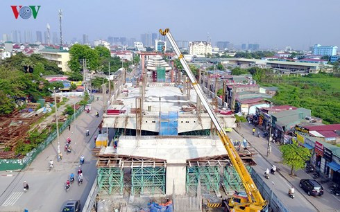 Dự án metro Nhổn - ga Hà Nội (tuyến số 3) đã hoàn thành được khoảng trên 30% tiến độ công việc. Dự án metro Nhổn - ga Hà Nội (tuyến số 3) đã hoàn thành được khoảng trên 30% tiến độ công việc.