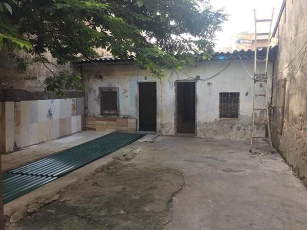 Nhà 100 m2 giá thuê 4 triệu nhưng không ai dám ở Nha 100 m2 gia thue 4 trieu nhung khong ai dam o