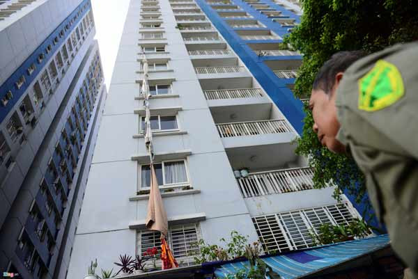 15 chung cư xuống cấp nghiêm trọng mới chỉ có hai chung cư có chủ đầu tư. Những người dân ở đây bị nỗi ám ảnh Carina nhiều nhất. Ảnh: TL. 15 chung cư xuống cấp nghiêm trọng mới chỉ có hai chung cư có chủ đầu tư. Những người dân ở đây bị nỗi ám ảnh Carina nhiều nhất. Ảnh: TL.