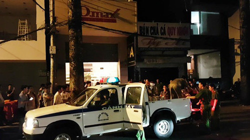 Phát hiện "động trời" trong nhà hàng Sunlight lúc rạng sáng - Hình 2 Phat hien