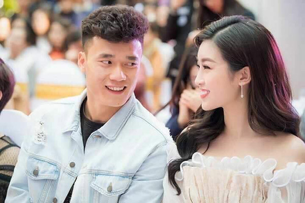 Hình ảnh Tiến Dũng và Hoa hậu Đỗ Mỹ Linh gây sốt Hình ảnh Tiến Dũng và Hoa hậu Đỗ Mỹ Linh gây sốt