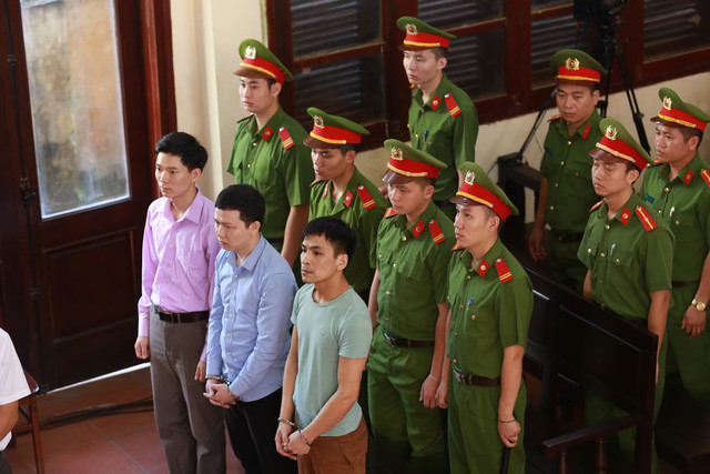 Xet xu bac si Hoang Cong Luong: De nghi trieu tap nhieu ca nhan-Hinh-4