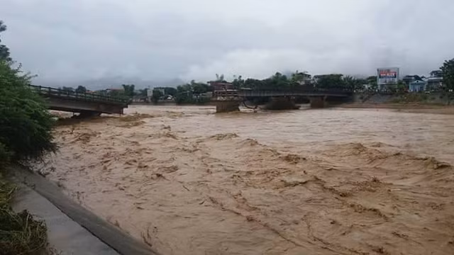 Cau Thia co dam bao an toan truoc khi bi lu quat gay?