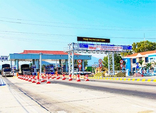 Trạm thu phí Cam Thịnh. Trạm thu phí Cam Thịnh.