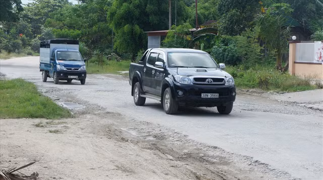 Tuyen duong dep bac nhat Viet Nam hu hong nang-Hinh-4