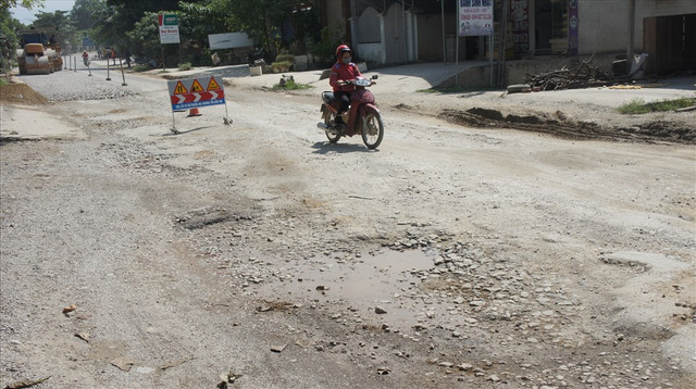 Tuyến đường đẹp bậc nhất Việt Nam hư hỏng nặng - Hình 2 Tuyen duong dep bac nhat Viet Nam hu hong nang-Hinh-2