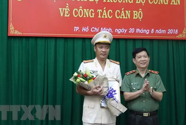Dieu dong Cuc pho Bo Cong an lam pho Giam doc Cong an TP HCM