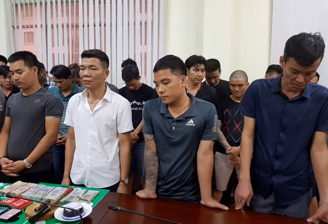 Tram canh sat triet pha soi bac ‘khung’ o Sai Gon-Hinh-2