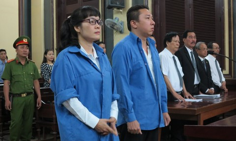 Huyền Như có lẽ đã đánh trúng vào lòng tham của lãnh đạo 5 công ty. Huyền Như có lẽ đã đánh trúng vào lòng tham của lãnh đạo 5 công ty.