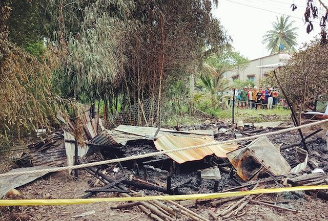 Cà Mau: Chồng chém vợ rồi đốt nhà, 2 người chết cháy Ca Mau: Chong chem vo roi dot nha, 2 nguoi chet chay