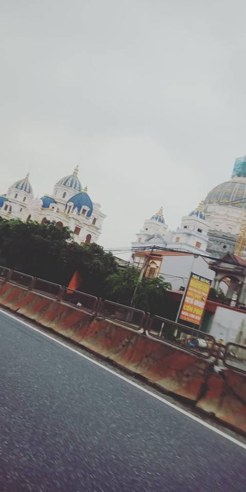 Phát sốt với tòa lâu đài "cha con" của đại gia Ninh Bình - Hình 7 Phat sot voi toa lau dai