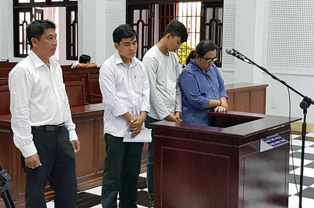 Tham ô tài sản, nguyên Chi cục trưởng Thi hành án lĩnh 7 năm tù Tham o tai san, nguyen Chi cuc truong Thi hanh an linh 7 nam tu