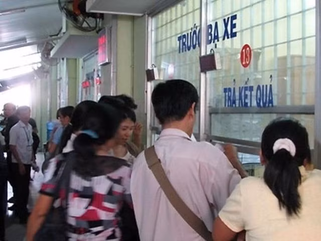 Phí trước bạ ô tô sắp biến động lớn