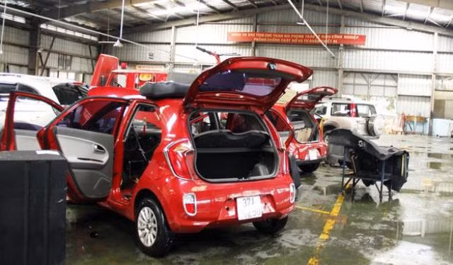 Nghe An: Tiem sua xe “hot bac” sau mua ngap