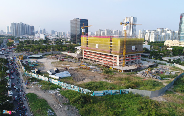 Ngoài lô đất 32 ha ở Phước Kiển, công ty Tân Thuận còn có thêm giao dịch với QCG một lô đất ở phường Tân Phong, quận 7. Ảnh: Lê Quân.