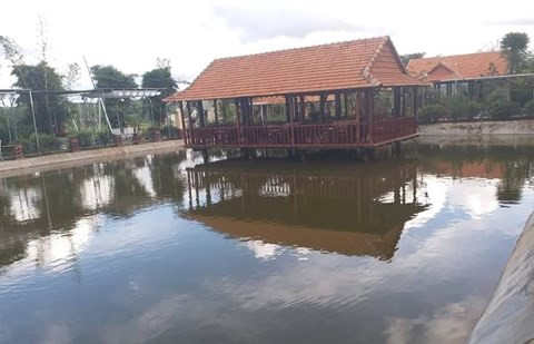 Kon Tum: Vợ cán bộ Cục thuế xây công trình khủng trên đất nông nghiệp - Hình 7 Kon Tum: Vo can bo Cuc thue xay cong trinh khung tren dat nong nghiep-Hinh-7