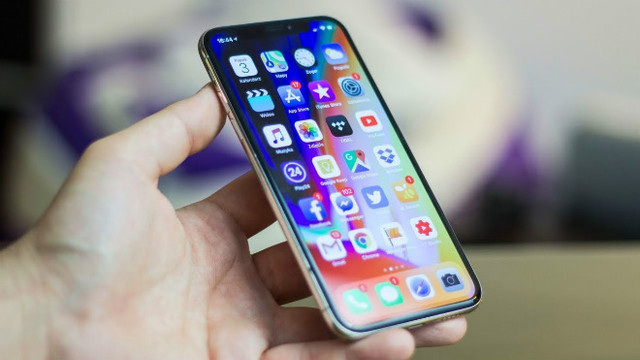 Đưa thiết kế iPhone X vào iPhone SE mới sẽ khó thành hiện thực. Đưa thiết kế iPhone X vào iPhone SE mới sẽ khó thành hiện thực.