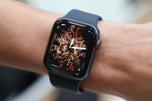 Apple Watch Series 4 có đáng để bạn "dốc hầu bao"? Apple Watch Series 4 co dang de ban