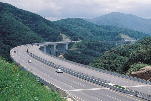 Lộ diện nhà đầu tư cao tốc 11 nghìn tỷ tuyến Vân Đồn - Móng Cái Lo dien nha dau tu cao toc 11 nghin ty tuyen Van Don - Mong Cai