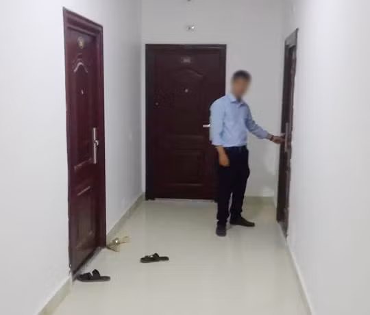 Việc Công ty Tecco cho các hộ dân vào ở là quá coi thường tính mạng người dân. Ảnh: Minh Thượng.