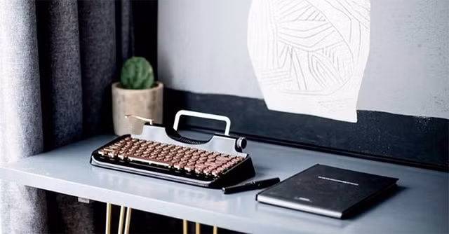 Rymek là một bàn phím đẹp với thiết kế máy đánh chữ.