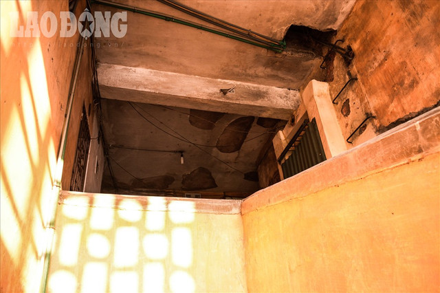 Bên trong khu nhà "nguy hiểm nhất” Hà Nội - Hình 6 Ben trong khu nha